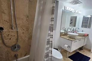 41 SE 5th St, Miami, FL 33131 - Photo 29