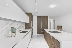 851 NE 1st Ave, Miami, FL 33132 - Photo 13