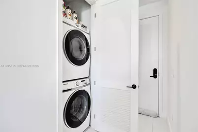 1030 15th St #PH5, Miami Beach, FL 33139 - Photo 19