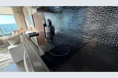 92 SW 3rd St #3607, Miami, FL 33130 - Photo 17