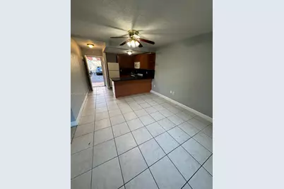 652 NW 3rd St #104, Miami, FL 33128 - Photo 11