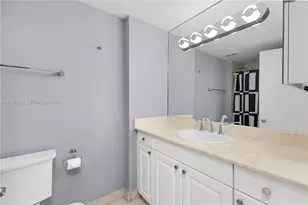 20201 E Country Club Dr, Aventura, FL 33180 - Photo 27