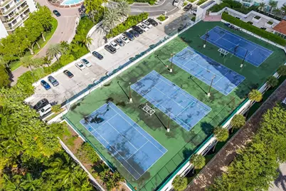 20201 E Country Club Dr #2506, Aventura, FL 33180 - Photo 33