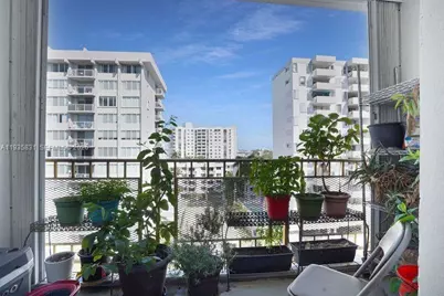 1340 Lincoln Rd #807, Miami Beach, FL 33139 - Photo 17