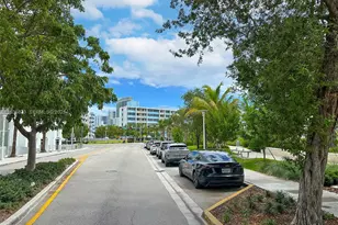 1670 Lincoln Ct, Miami Beach, FL 33139 - Photo 17