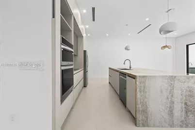 1321 NE 13th Ave, Fort Lauderdale, FL 33304 - Photo 9