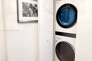 690 SW 1st Ct, Miami, FL 33130 - Photo 5