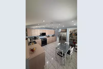 10378 Welleby Isles Blvd, Sunrise, FL 33351 - Photo 7