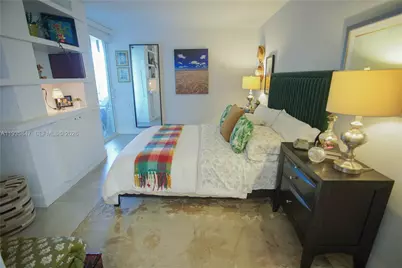 5880 Collins Ave #302, Miami Beach, FL 33140 - Photo 21