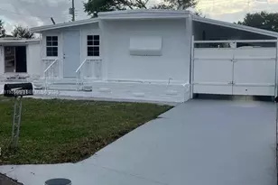 1911 SW 87th Ave, Davie, FL 33324 - Photo 1