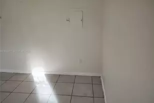 1200 NE 110th St, Miami, FL 33161 - Photo 3