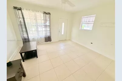 1311 N 69th Ave, Hollywood, FL 33024 - Photo 9