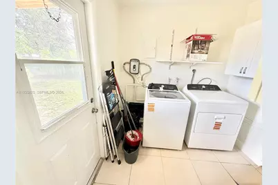 1311 N 69th Ave, Hollywood, FL 33024 - Photo 13