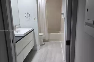 4705 SW 62nd Ave, Davie, FL 33314 - Photo 9