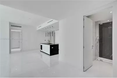 300 Biscayne Boulevard Way #3605W, Miami, FL 33131 - Photo 17