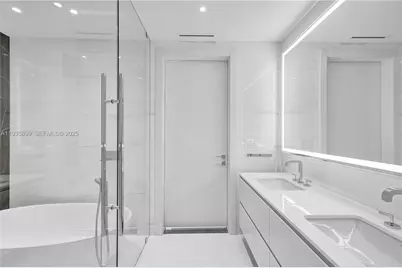 300 Biscayne Boulevard Way #3605W, Miami, FL 33131 - Photo 39