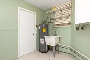 9360 S Chelsea Dr S, Plantation, FL 33324 - Photo 37