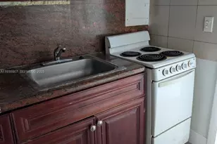 2910 SW 7th St, Miami, FL 33135 - Photo 7