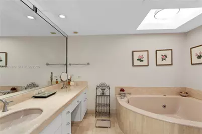 19707 Turnberry Way #17-E, Aventura, FL 33180 - Photo 21