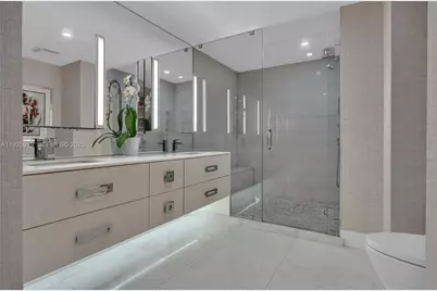 5875 Collins Ave #1003, Miami Beach, FL 33140 - Photo 31