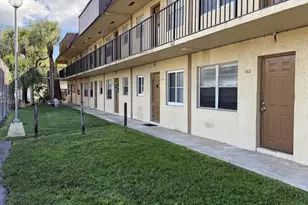 402 Lakeside Dr, Margate, FL 33063 - Photo 3