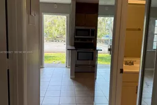 402 Lakeside Dr, Margate, FL 33063 - Photo 21