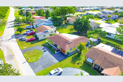 9906 Westwood Dr, Tamarac, FL 33321 - Photo 19