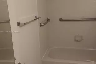 7710 NW 50th St, Lauderhill, FL 33351 - Photo 21