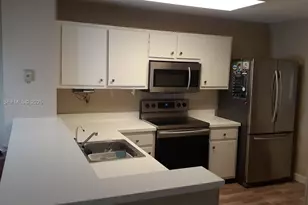 7710 NW 50th St, Lauderhill, FL 33351 - Photo 11