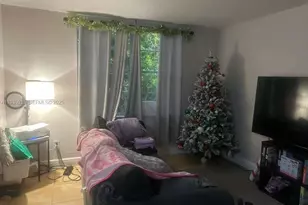 1875 W 56th St, Hialeah, FL 33012 - Photo 11