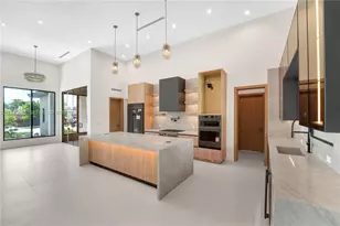 1130 SW 86th Ct, Miami, FL 33144 - Photo 19