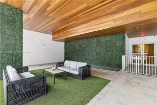 1010 SW 2nd Ave, Miami, FL 33130 - Photo 37