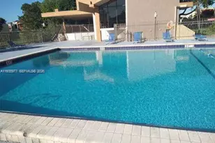 8897 Fontainebleau Blvd, Miami, FL 33172 - Photo 23