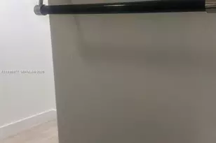 8897 Fontainebleau Blvd, Miami, FL 33172 - Photo 21