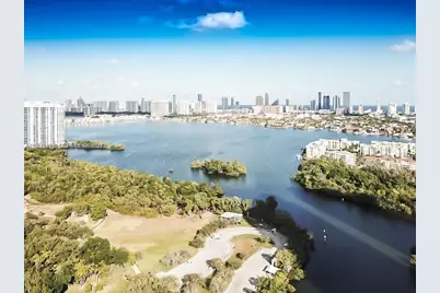 16385 Biscayne Blvd #719, North Miami Beach, FL 33160 - Photo 29