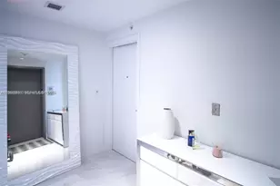 16385 Biscayne Blvd, North Miami Beach, FL 33160 - Photo 13