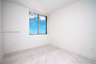 16385 Biscayne Blvd, North Miami Beach, FL 33160 - Photo 17
