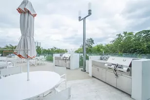 16385 Biscayne Blvd, North Miami Beach, FL 33160 - Photo 31