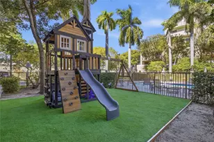 8430 SW 8th St, Miami, FL 33144 - Photo 29