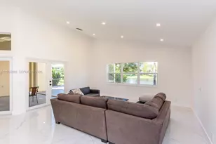 381 Cameron Dr, Weston, FL 33326 - Photo 13