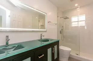 381 Cameron Dr, Weston, FL 33326 - Photo 39