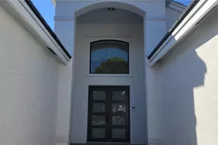 381 Cameron Dr, Weston, FL 33326 - Photo 3