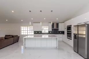 381 Cameron Dr, Weston, FL 33326 - Photo 15