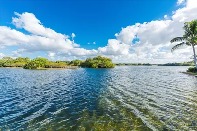 1981 NW 178th Ter, Pembroke Pines, FL 33029 - Photo 25