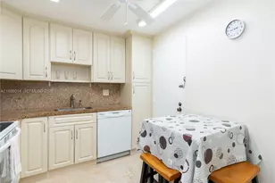 3725 S Ocean Dr, Hollywood, FL 33019 - Photo 7