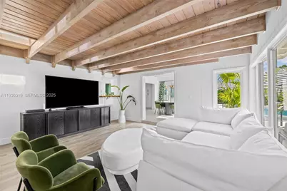 2728 NE 19th St, Fort Lauderdale, FL 33305 - Photo 13