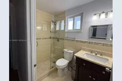 8510 NW 1st Ter, Miami, FL 33126 - Photo 9