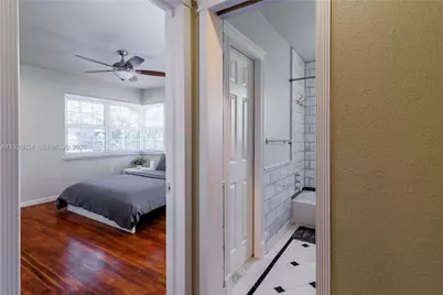 250 NE 48th St, Miami, FL 33137 - Photo 11