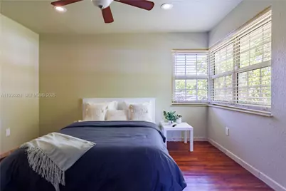 250 NE 48th St, Miami, FL 33137 - Photo 23