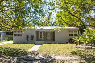 250 NE 48th St, Miami, FL 33137 - Photo 1